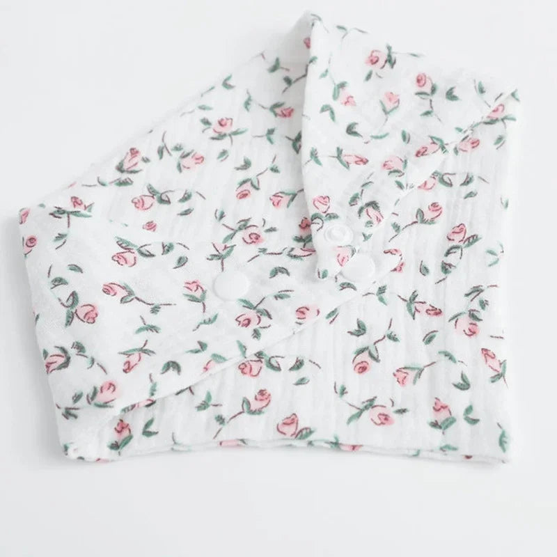 Conjunto de 5 Babadores de Algodão para Bebé | Cores Sólidas e Desenhos